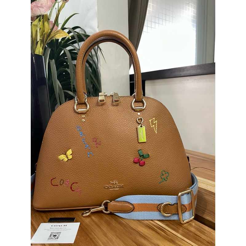 Preloved Coach Katy Diary Emboidery Penny Multi