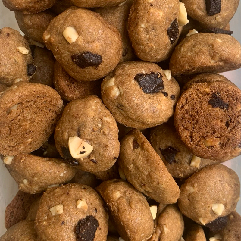 

Chocolate hazelnut mini cookies