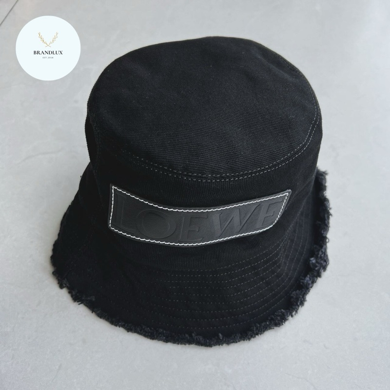 Loewe logo bucket hat in cotton frayed black