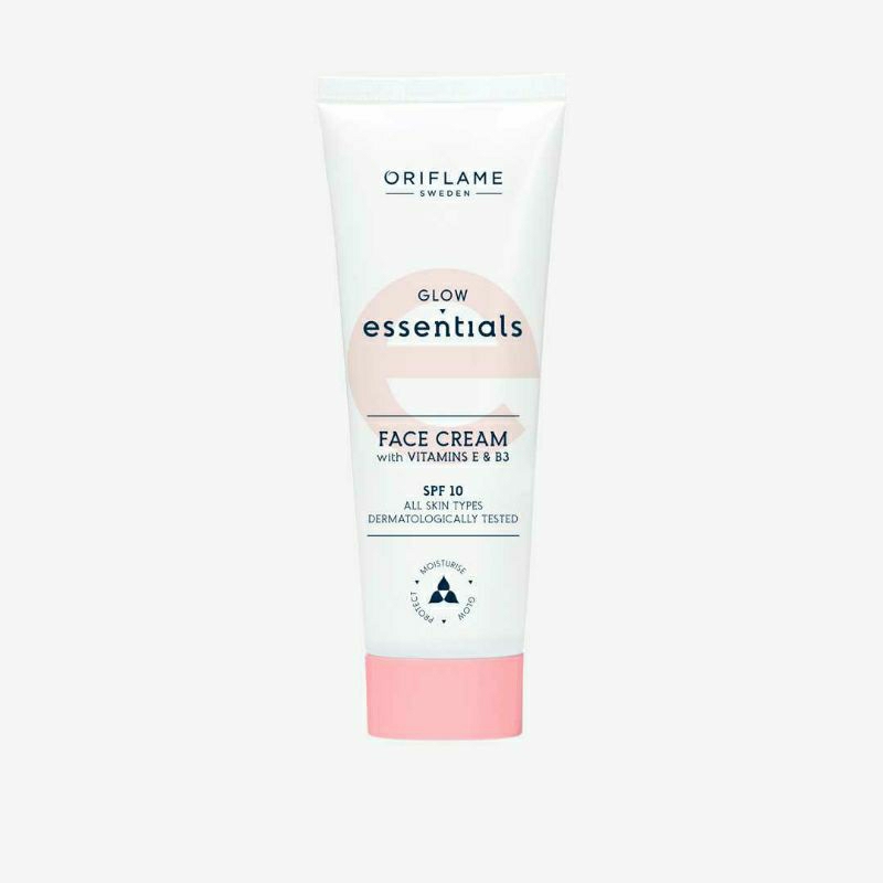 Glow Essentials Face Cream With Vitamins E & B3 SPF 10 Oriflame