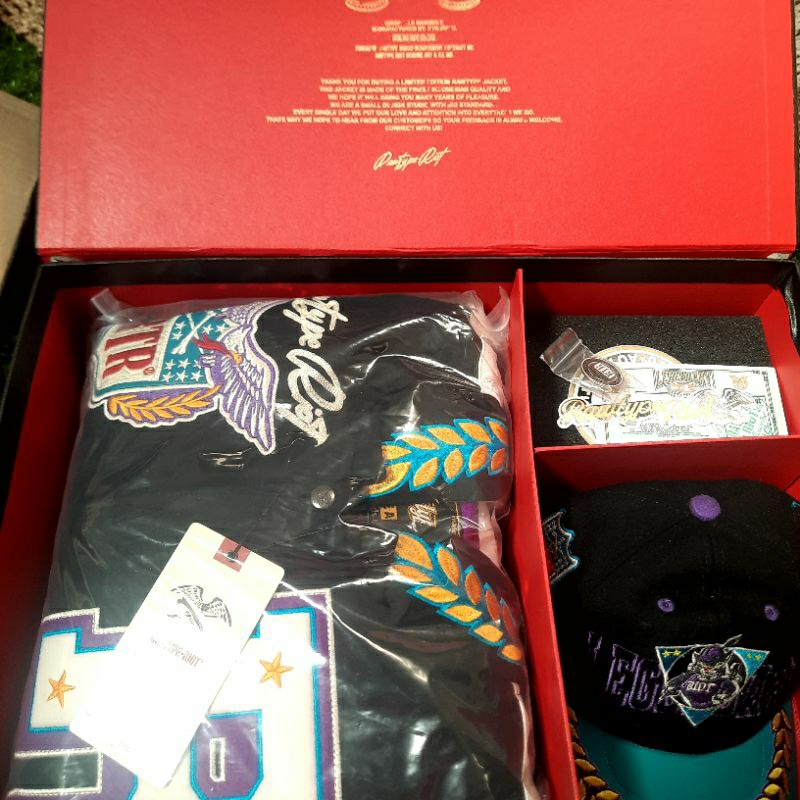 jacket Rawtype-Riot Legendary Varsity 4 ukuran M