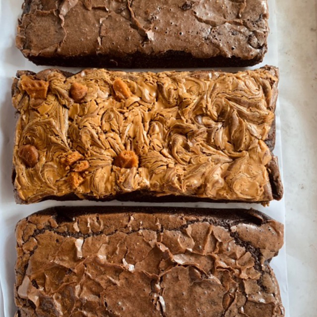 

FUDGY BROWNIES BAKED TOPPING
