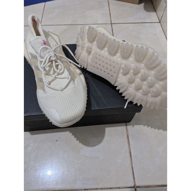 SEPATU ADIDAS NMD S1