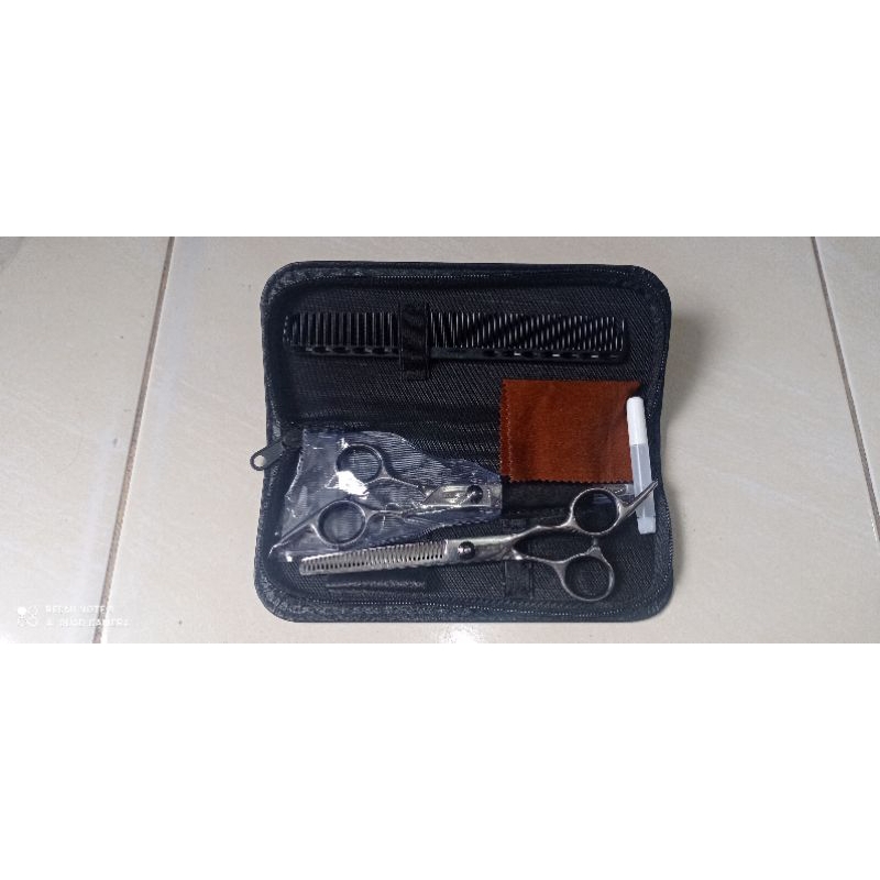 

GUNTING SET TONY AND GUY GUNTING POTONG & GUNTING SASAK TONY AND GUT SET