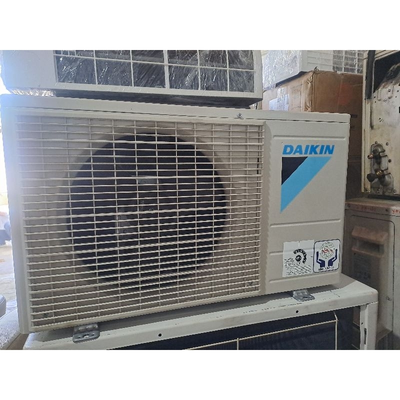 ac outdoor daikin 1pk freon r32 ftc25nv14 ac outdoor 1pk daikin R32 made in thailand ac outdoor 1pk 