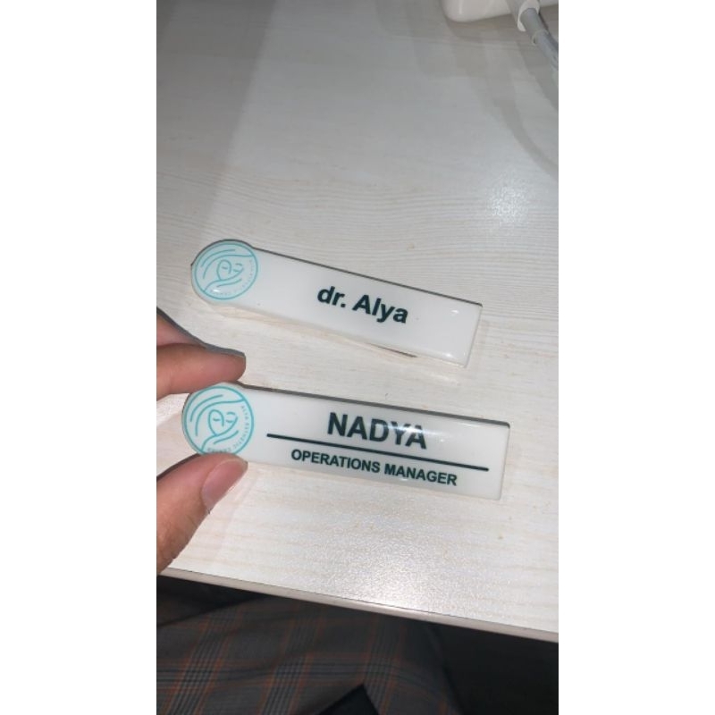 

Name Tag Nama Dada Magnet