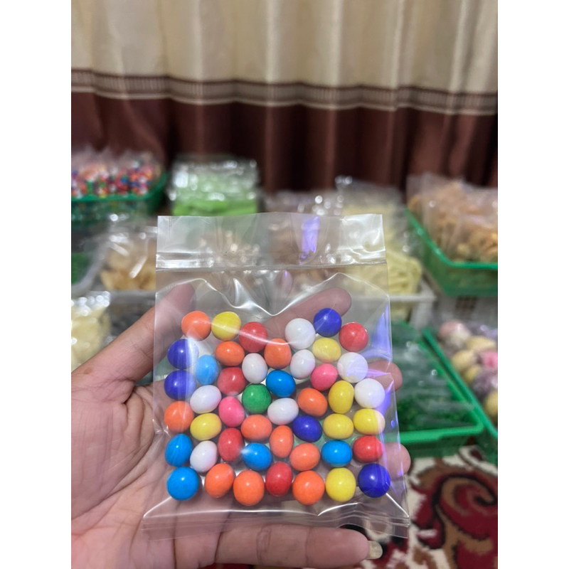 

caca biskuit, bronis kering, kue kancing, twister