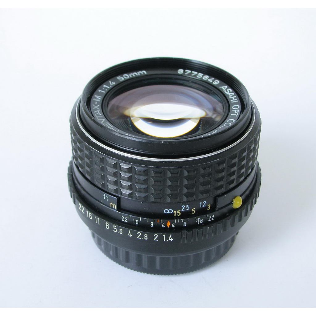 Pentax-M 50mm F1.4 SMC No6775649 - Tajam Bokeh - Lensa Manual