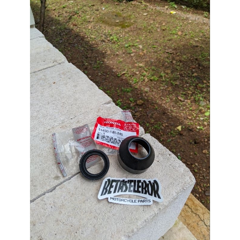 SEAL SET FORK SEAL TUTUP SHOCK DEPAN HONDA WIN ORIGINAL