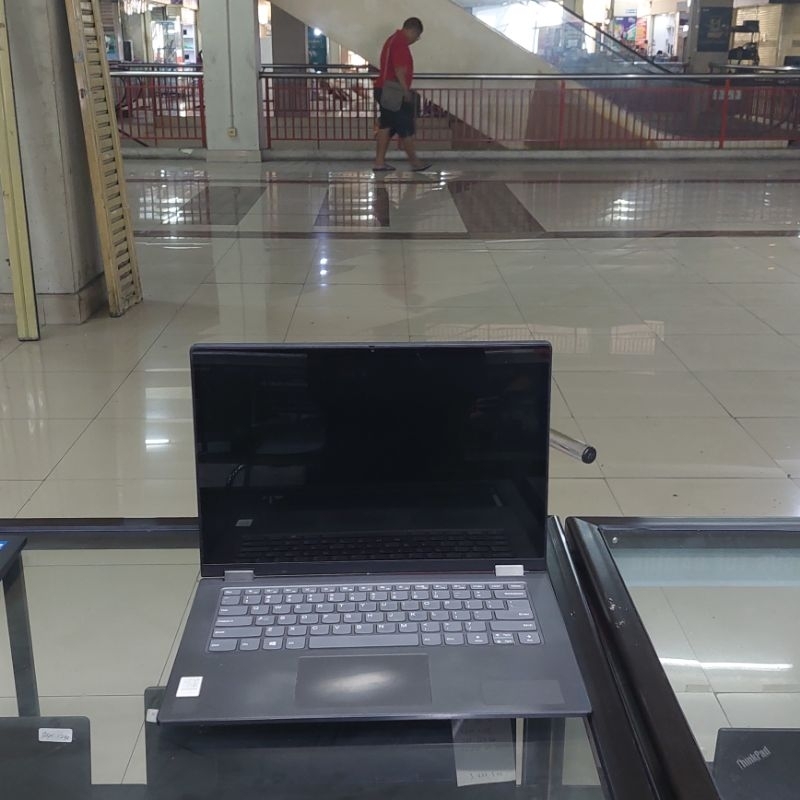 lenovo c340 Intel pentium Gold 5405U Ram 4Gb/Ssd 256Gn