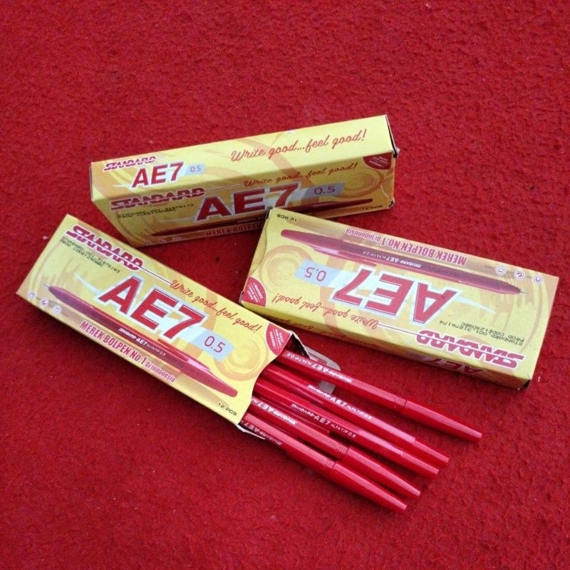 

Pulpen STANDARD AE7 0.5 mm ( 12 PCS) Ori selusin