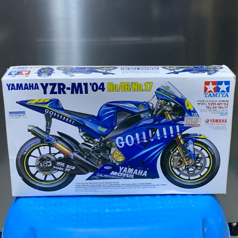 Tamiya 1/12 Yamaha YZR-M1 '04 Valentino Rossi No.46/ No.17 Tahun 2004