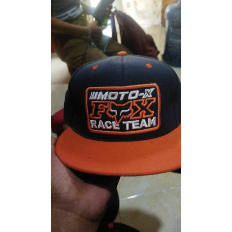 Topi balap topi racing