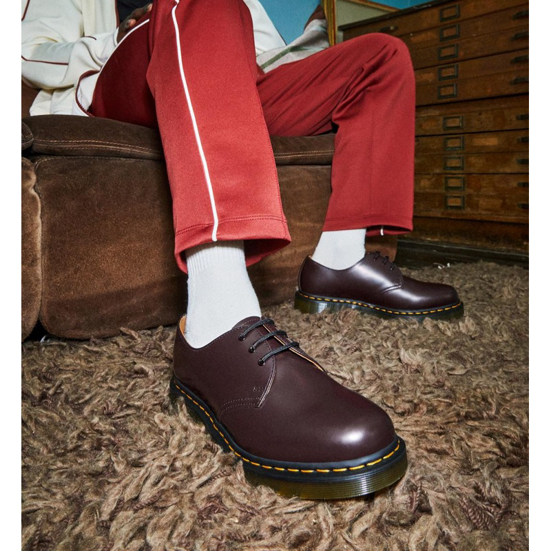 Dr martens 1461 burgundy smooth