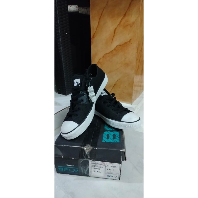 Sepatu Pria Merk BFLY