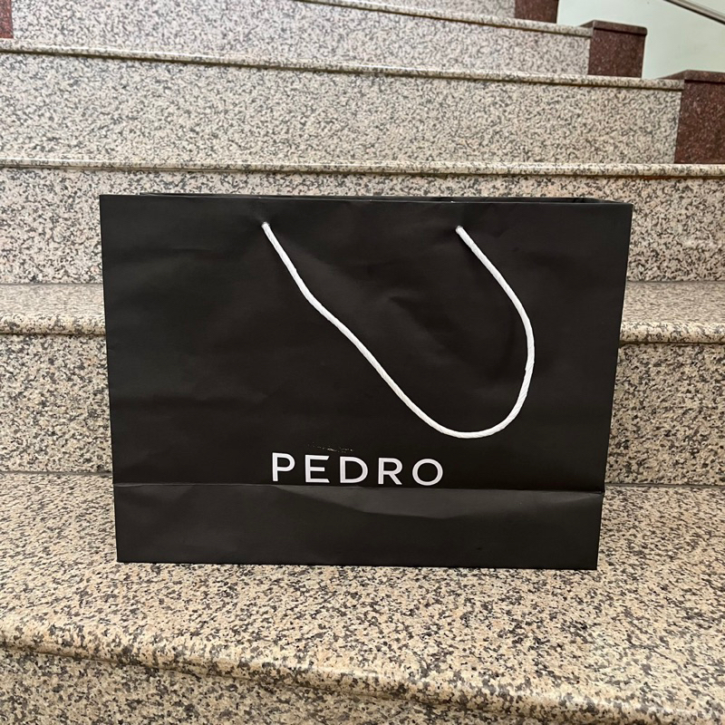 

Paperbag Pedro Original Store / Paperbag Pedro Untuk Kado