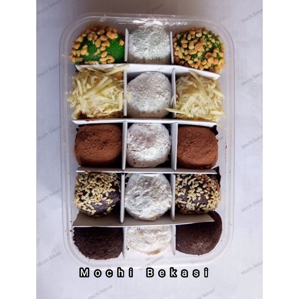 

KODE O15A kue mochi full topping isi 15 pcs tanpa messes