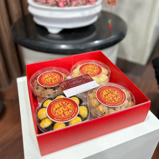 

Sakura Cookies Box | CNY IMLEK HAMPERS KUE KERING