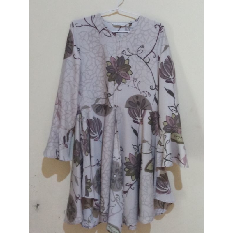 heaven light blous preloved
