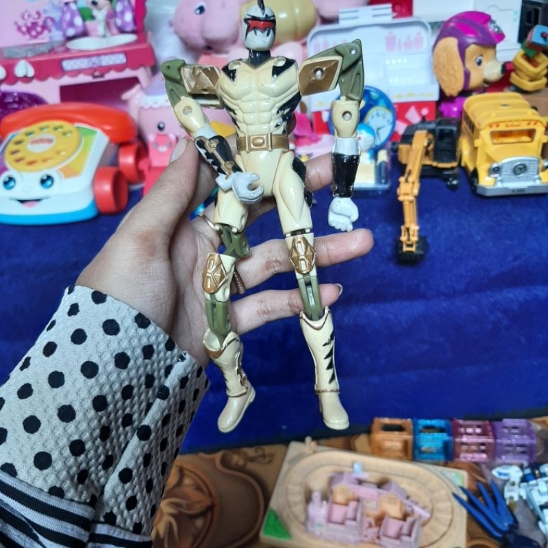 Mainan / figure dikoleksi  power rangers vintage  white dino thunder extendable rare