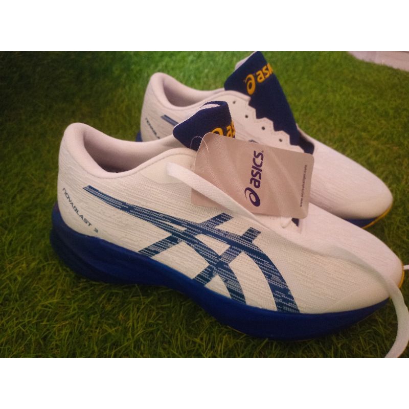 SEPATU PRIA ASICS NOVABLAST 3 SNEAKERS OLAHRAGA PREMIUM TERBARU