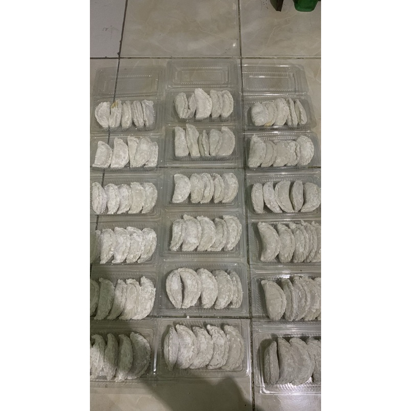 

Cireng isi 1 Porsi Isi 5 Gendut2 Bukan Kecil2 (Free Chili Oil)