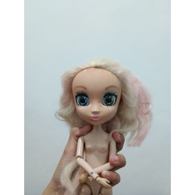 Barbie Pivotal Shibahajuku Girls Hunter Mata Kaca Doll Preloved