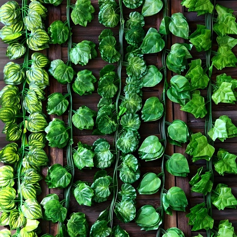 (1 SULUR) DAUN RAMBAT PLASTIK  HIASAN DEKORASI PANJANG 2,4 METER