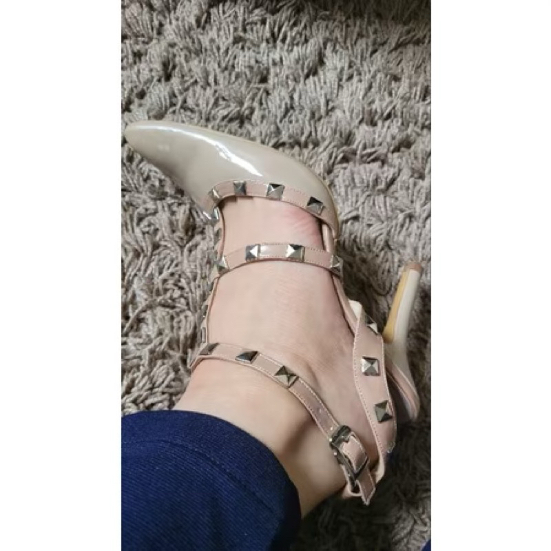 Preloved Sepatu heels Pesta Warna Nude