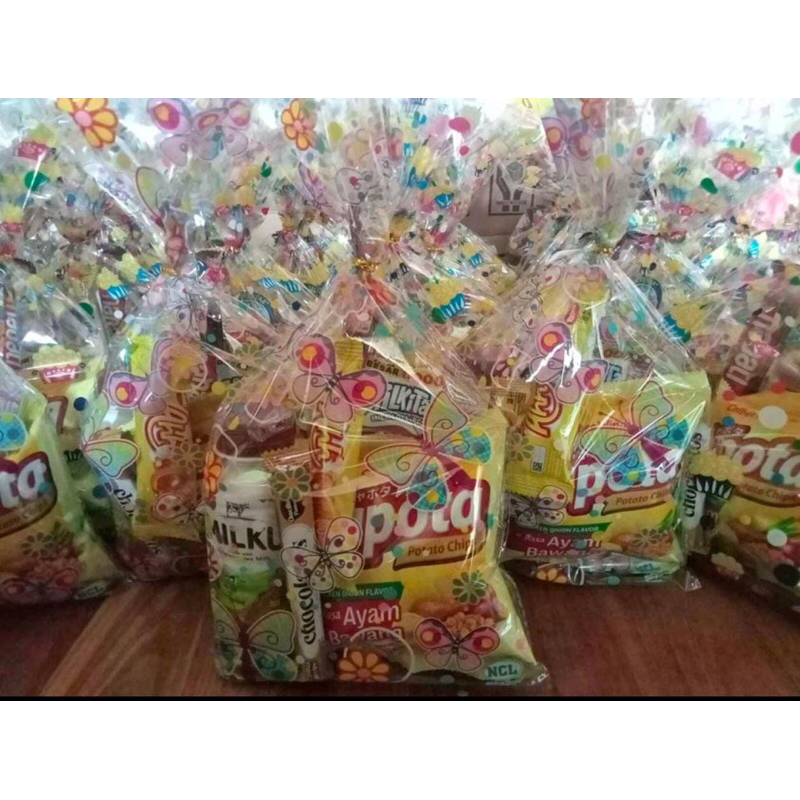 

Parcel snack ulang tahun