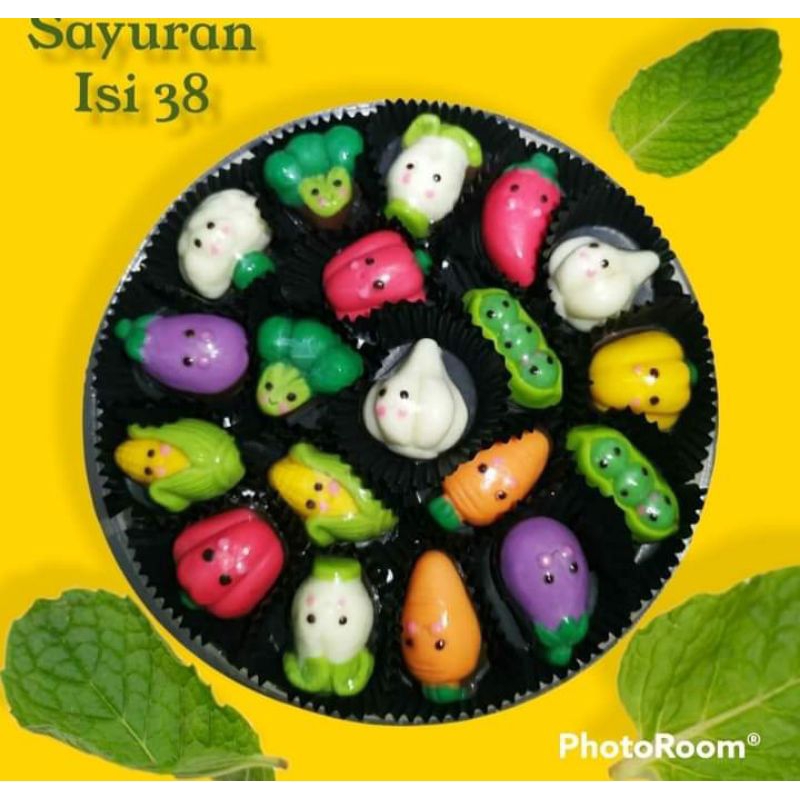 

Cokelat Karakter Sayuran premium