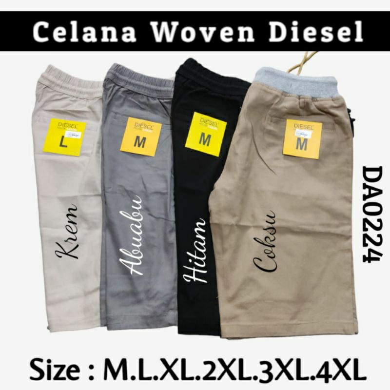Celana pendek woven by.Diesel