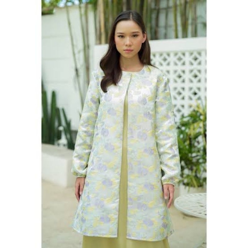Benang Jarum Couture Sense of Serenity Series Viera Long Outer Lime S