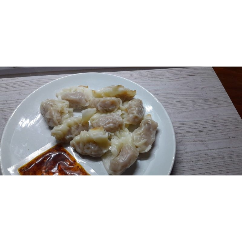 

Gyoza vacuum with chili oil