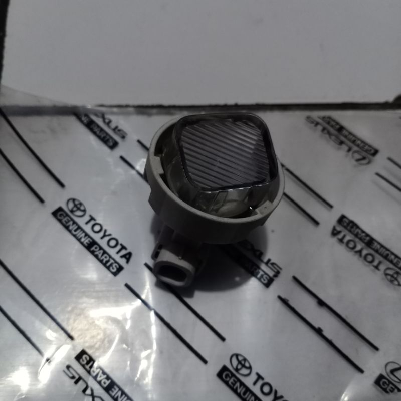 Lampu Bawah Light Spion Lampu Cover Spion TOYOTA Innova Reborn Original
