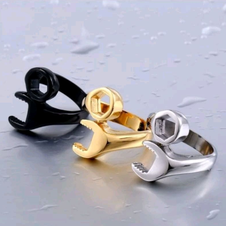 Cincin Titanium Pria Ring Skull Ring Pas Cool Man