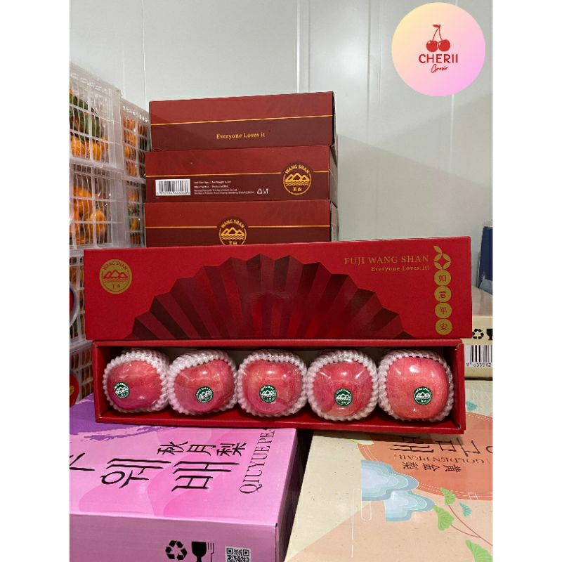 

CNY Apel Fuji Wangshan Giftbox