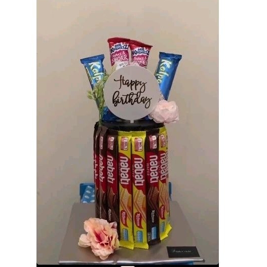 

Snack Tower / Snack Tower Cake / Snack Tower Murah / Hadiah / Kado