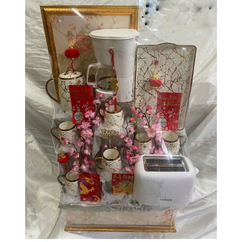 

Parcel Imlek Pecah Belah Marbel Series