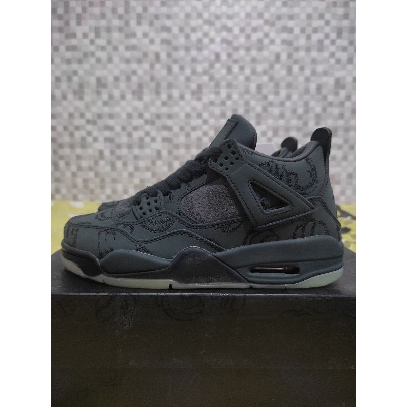 Air Jordan 4 Retro X KAWS , Original EM , Size 40