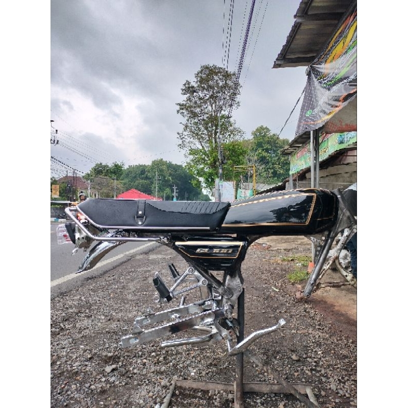 jok GL100 sadel GL100   jok / sadel gl100 gl cepek GL 100 kulit MBtech alas atom putih Narita  JOK G