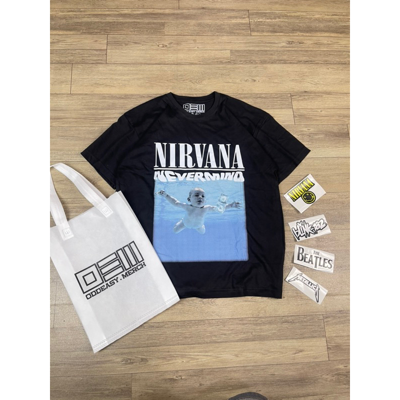 T-SHIRT KAOS NIRVANA NEVERMIND FREE BAG BONUS STICKER bonus tas - kaos katun - kaos oblong - hitam -