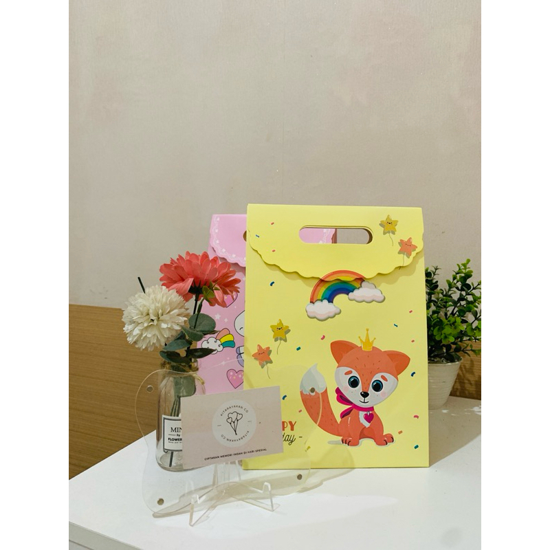 

Paperbag birthday / Paper bag Lucu / Paperbag Jogja / Tas Souvenir / Tas Lucu / Tas Kado / Kado Jogja / Kado Lucu
