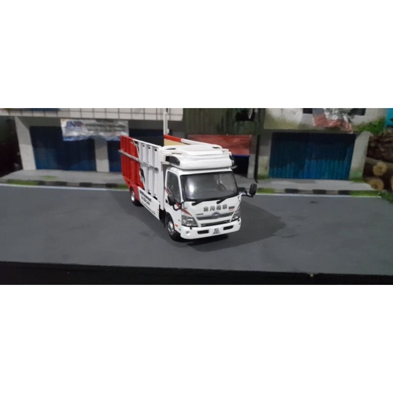 Diecast Miniatur Hino 300 lokal skala 1:64