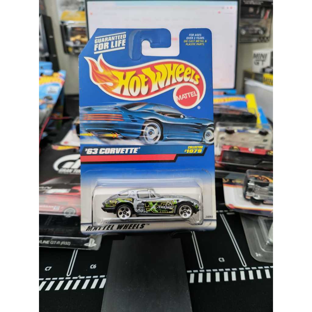 Hot Wheels 63 Corvette Grey XTreme