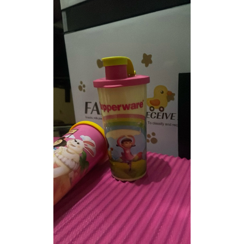 gelas tempat minum anak tupperware