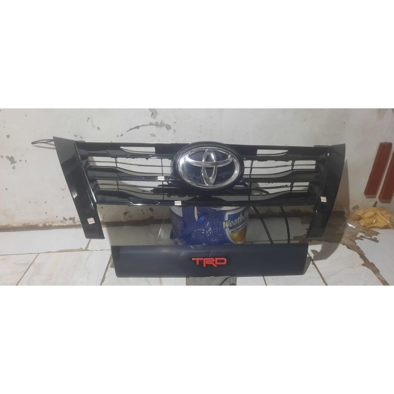 grill fortuner vrz  2016,2017,2018,2019 TRD