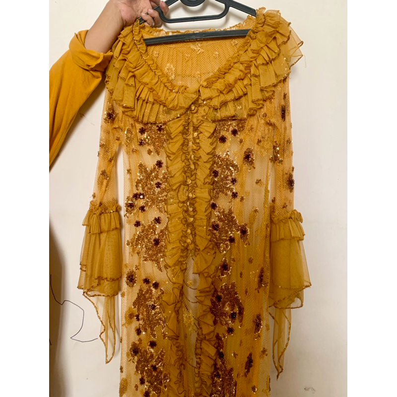 PRELOVED GAUN PENGANTIN BRUKAT FULL PAYET