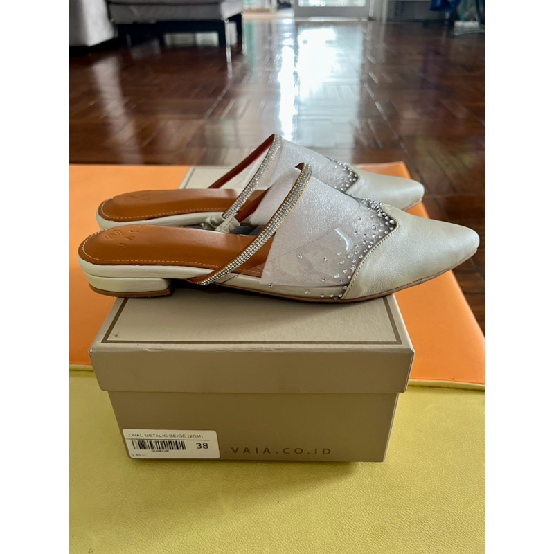 VAIA new (never been used)