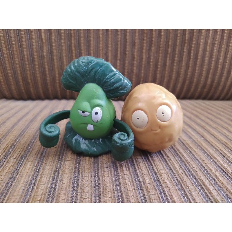 Figure Plant vs Zombie Mainan Anak KFC